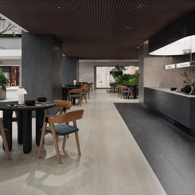 Comercial Luminova Negro