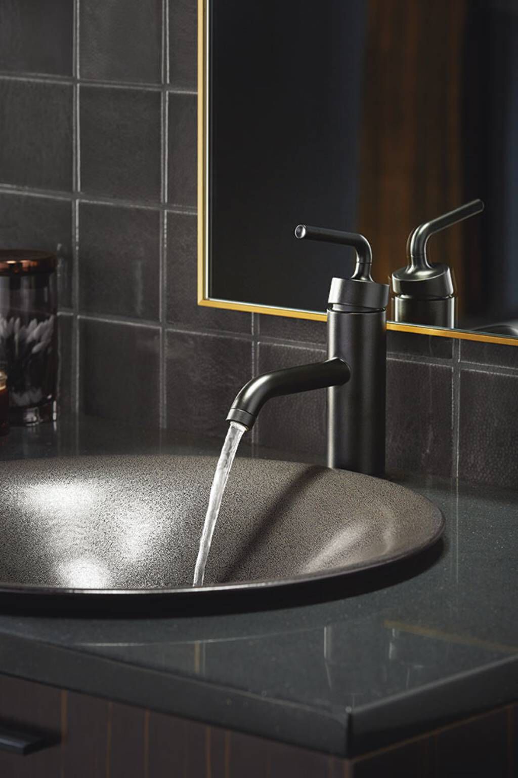 Llave Monomando Baja Para Lavabo L&iacute;nea Purist En Negro Mate,,hi-res image number null