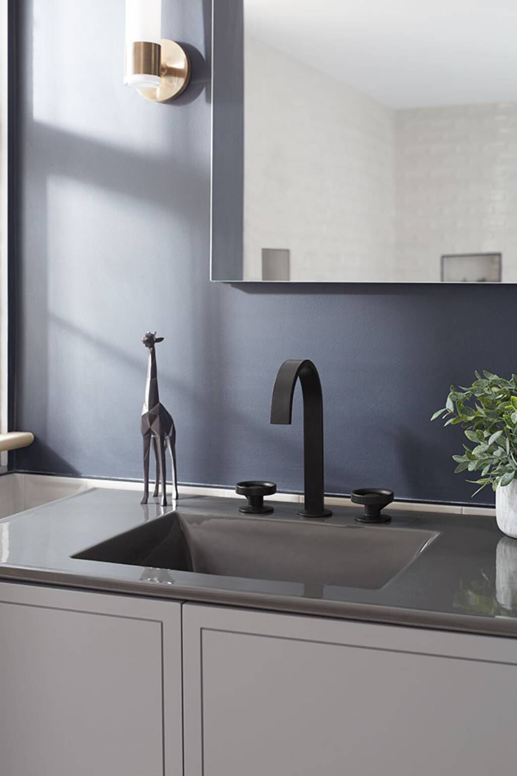 Llave duomando para lavabo l&iacute;nea Components en negro mate,,hi-res image number null