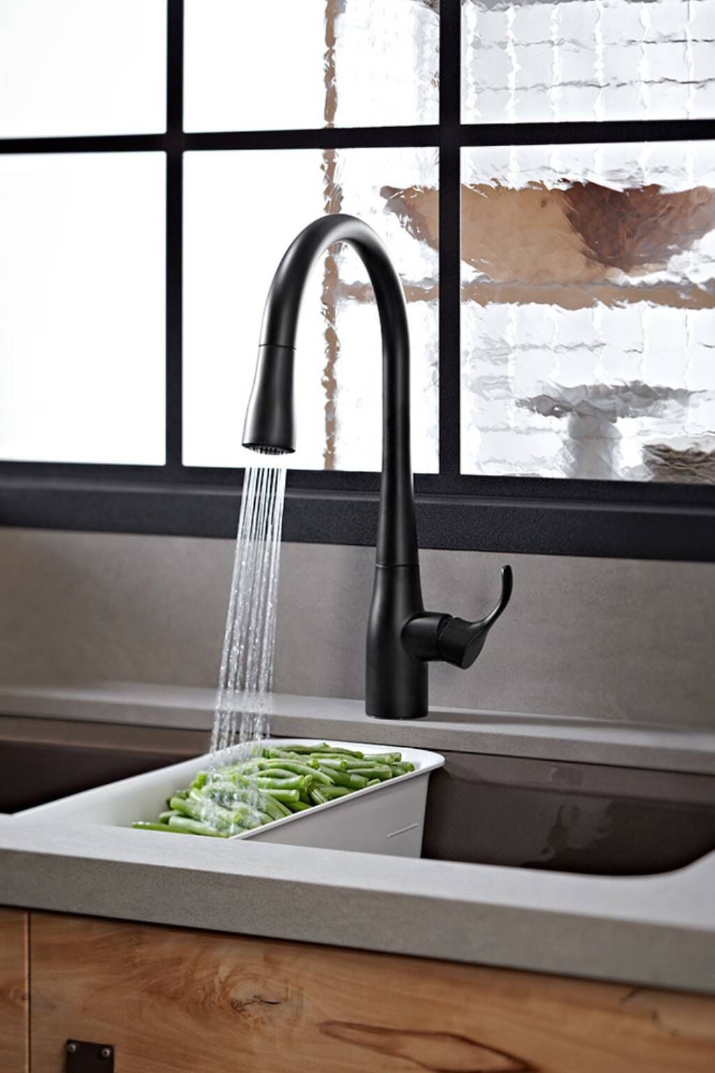 Llave monomando para cocina l&iacute;nea Simplice en negro mate,,hi-res image number null