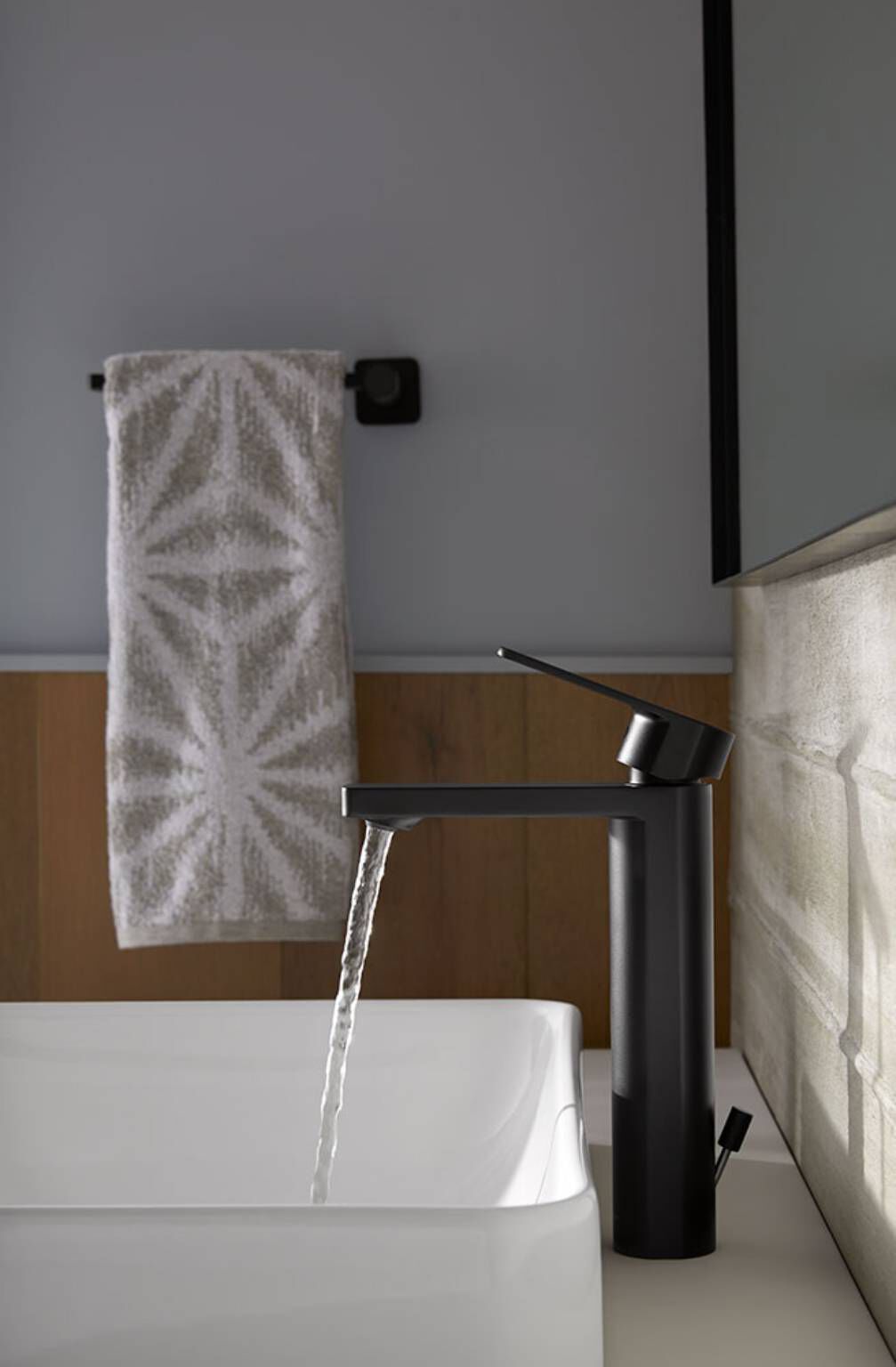 Llave l&iacute;nea Parallel en negro mate,,hi-res image number null