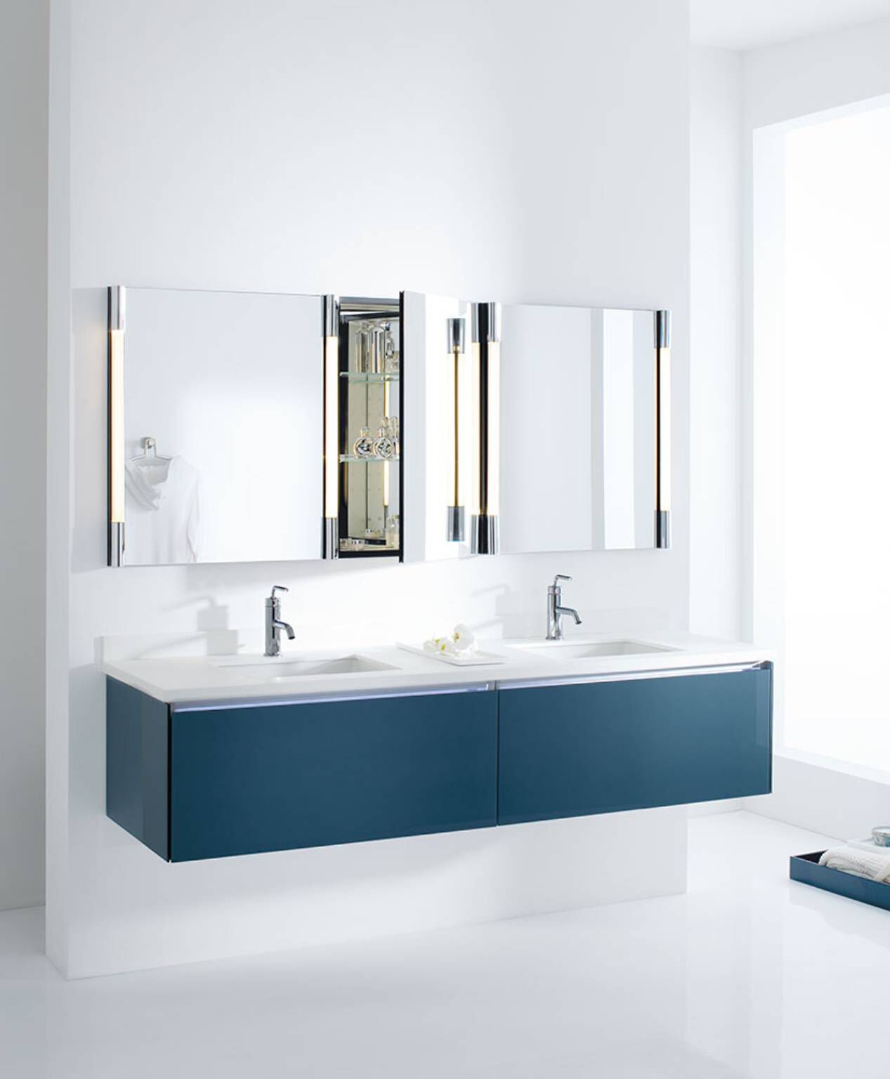 Llave monomando baja para lavabo l&iacute;nea Purist en cromo pulido,,hi-res image number null